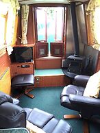 Stone - Boat - Sleeps 2 - Pet Friiendly- 85ws
