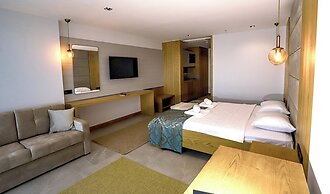 Kaleli Deluxe Homes