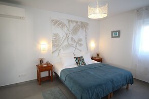 FLEUR DE CAFE RESIDENCE HOTELIERE