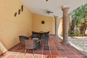 Luxury 4BR Villa with Pool
