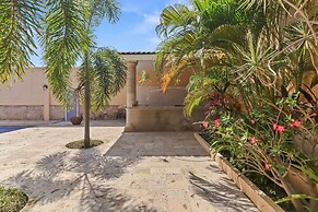 Luxury 4BR Villa with Pool
