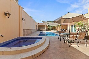 Luxury 4BR Villa with Pool