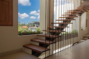 MJ House