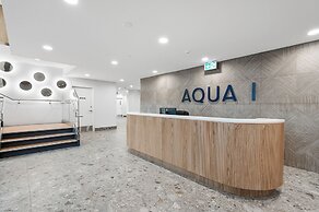 AQUA Corner Unit w Amazing View 614