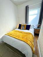 Traditional Belfast House 10 Mins From City Centre