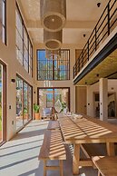 Casa Cambria
