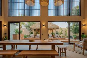 Casa Cambria