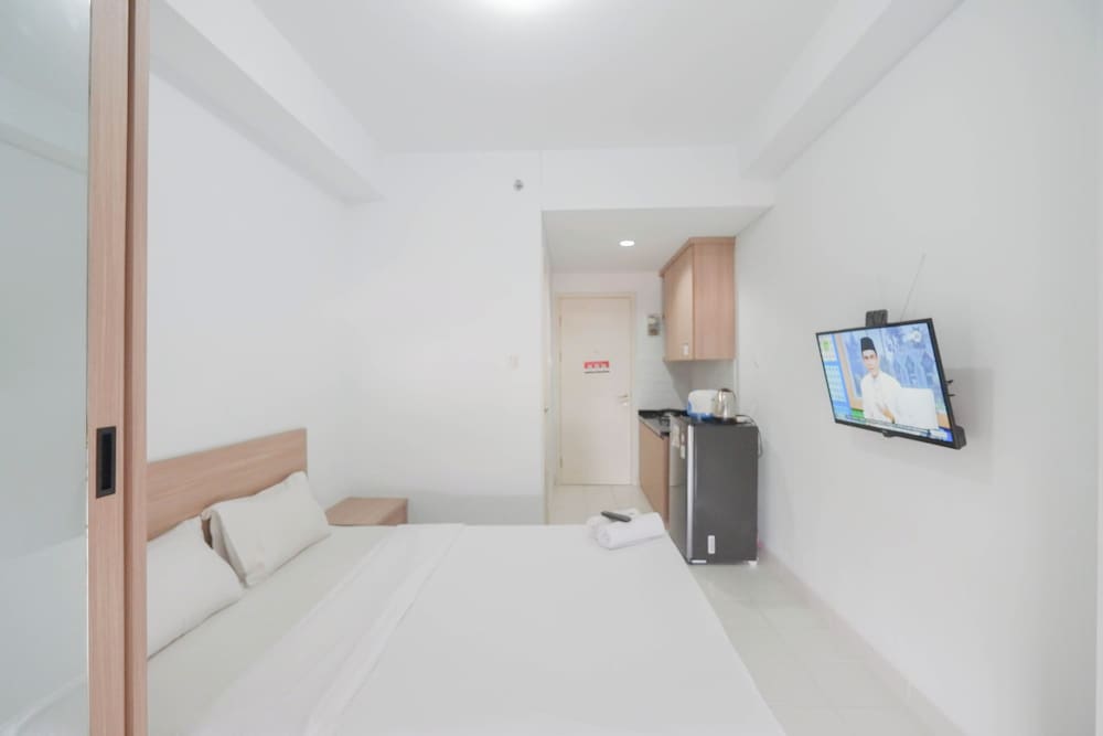 Studio Patraland Urbano Apartment