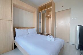Comfortable And Modern Studio At Apartment The Alton