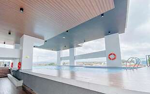 Comfortable And Modern Studio At Apartment The Alton
