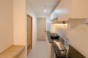 Pleasant And Good Location Studio At Bale Hinggil Apartment