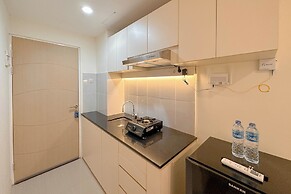 Pleasant And Good Location Studio At Bale Hinggil Apartment