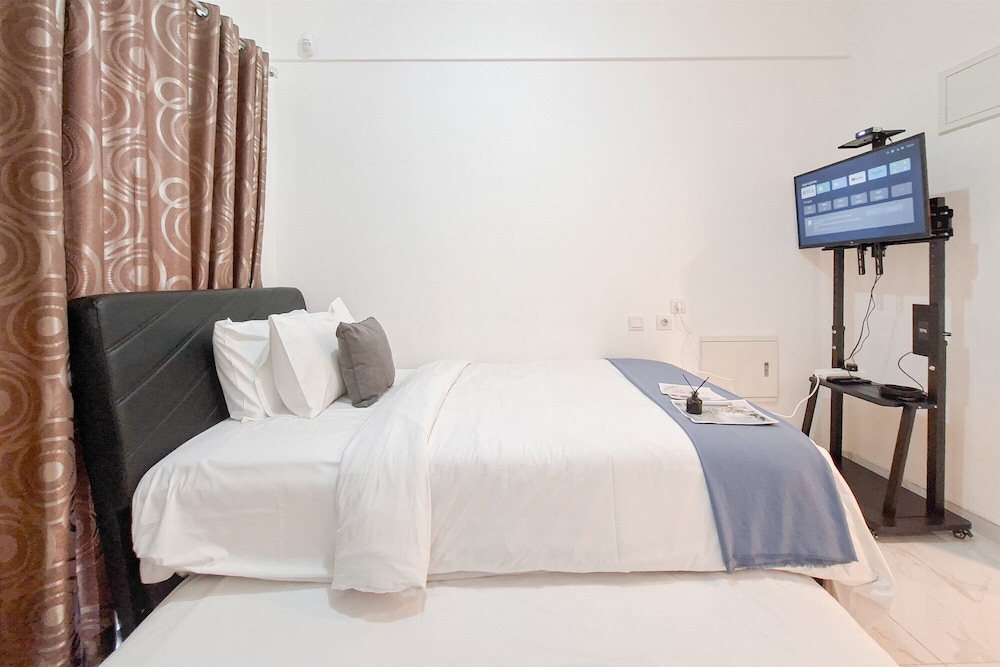 Simply Look Studio Room At Sky House Bsd Apartment
