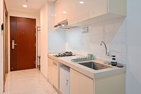 Simply Look Studio Room At Sky House Bsd Apartment