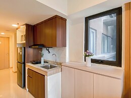 Comfortable And Minimalist 2Br At Meikarta Apartment