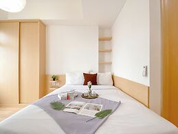 Wooden Accent Studio Apartment At Pollux Chadstone