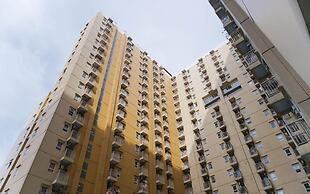 Basic Studio Room Apartment At Green Palm Residence
