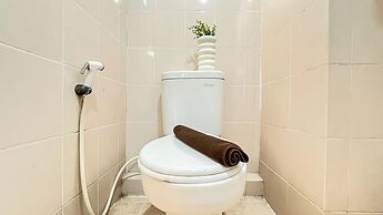 Basic Studio Room Apartment At Green Palm Residence
