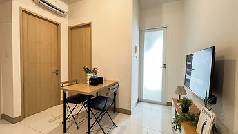 Minimalist Chic 2Br Apartment At Tokyo Riverside Pik 2