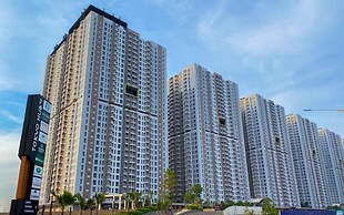 Well Designed Studio At Tokyo Riverside Pik 2 Apartment
