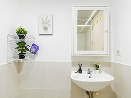 Neat Style 2Br Apartment Meikarta