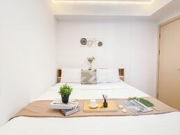 Neat Style 2Br Apartment Meikarta
