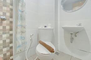 Minimalist And Homey Studio Apartment At The Alton