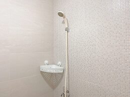 Warm Studio At Tifolia Apartment