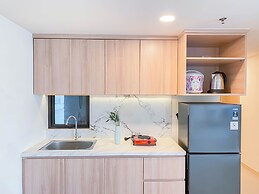Restful 3Br At Meikarta Apartment