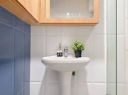 Warm Neutral Look Studio Apartment Ambassade Kuningan