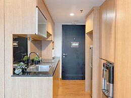 Warm Neutral Look Studio Apartment Ambassade Kuningan