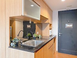 Warm Neutral Look Studio Apartment Ambassade Kuningan