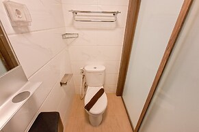 Elegant & Strategic Studio Room At Sky House Bsd Apartment