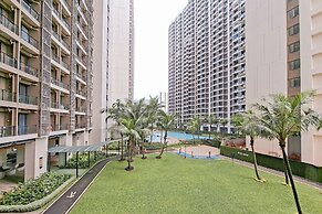 Elegant & Strategic Studio Room At Sky House Bsd Apartment