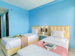 Simple Blue Toned Studio (No Kitchen) At Elvis Tower Apartment