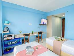 Simple Blue Toned Studio (No Kitchen) At Elvis Tower Apartment