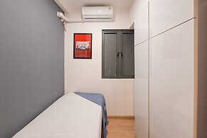 Monochromatic 2Br With Extra Working Room Apartment Sky House Bsd