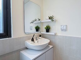 Minimalist Tidy 2Br At Meikarta Apartment