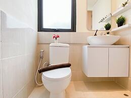 Minimalist Tidy 2Br At Meikarta Apartment