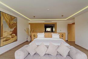 NOMMOS Beach RESORT & POOL CLUB