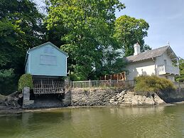 The Sharpham Boat House
