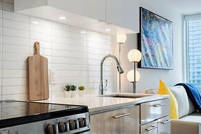 Toronto skyline suites
