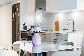 Toronto skyline suites