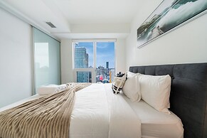 Toronto skyline suites