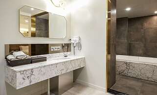 hotel 99 prestige