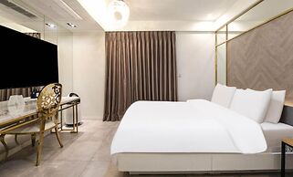 hotel 99 prestige