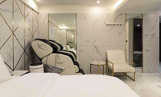 hotel 99 prestige