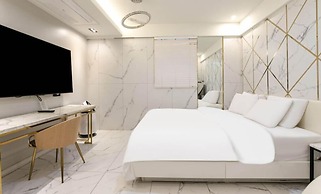 hotel 99 prestige