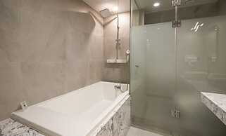 hotel 99 prestige