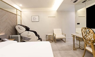 hotel 99 prestige